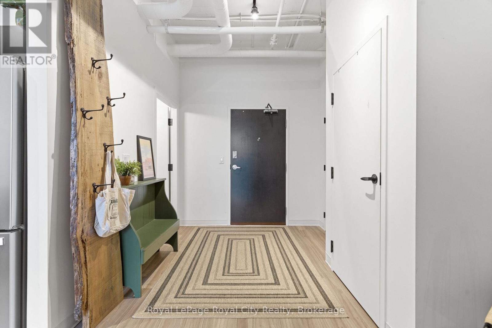 #112 120 HURON STREET - 5