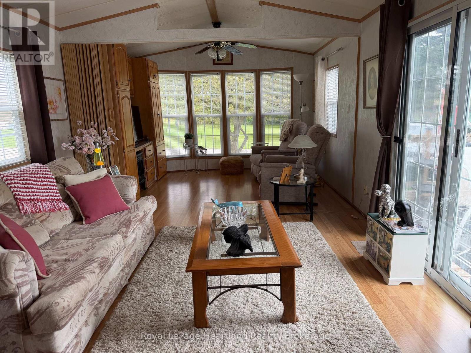 77719 BLUEWATER HWY-45 PORTSIDE HIGHWAY, Central Huron (Goderich) — photo 3
