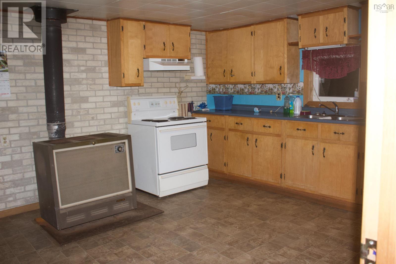 173 Pleasant Valley Road - 7