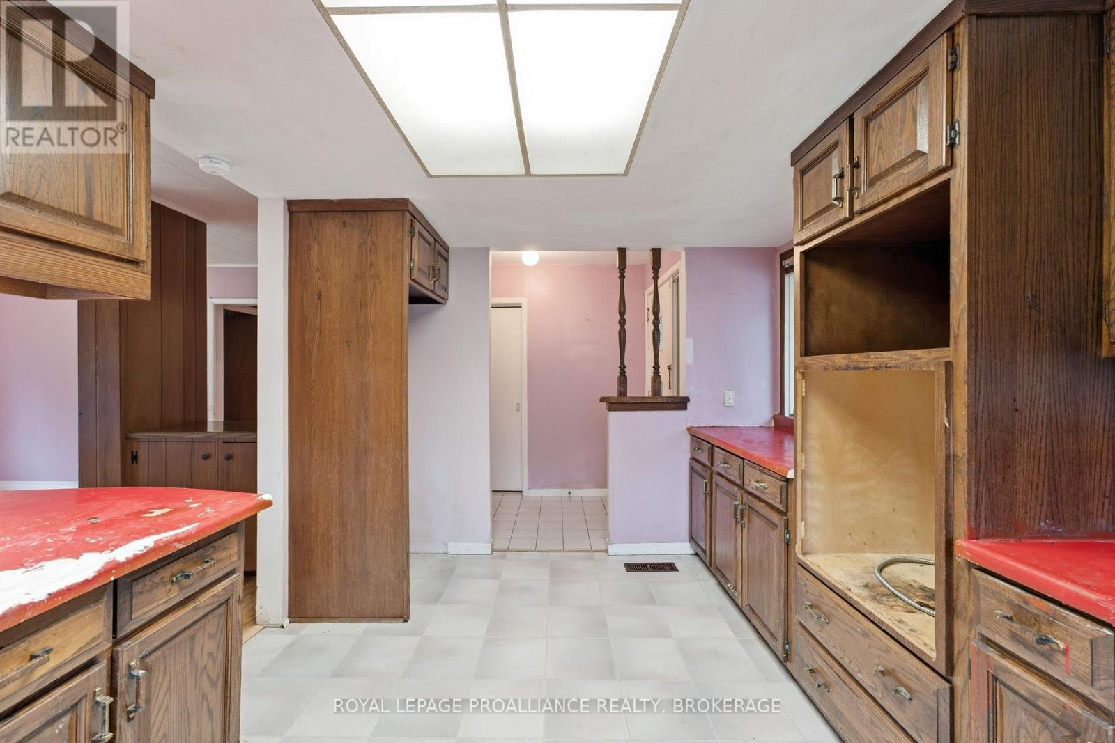 30 ELM STREET - 14