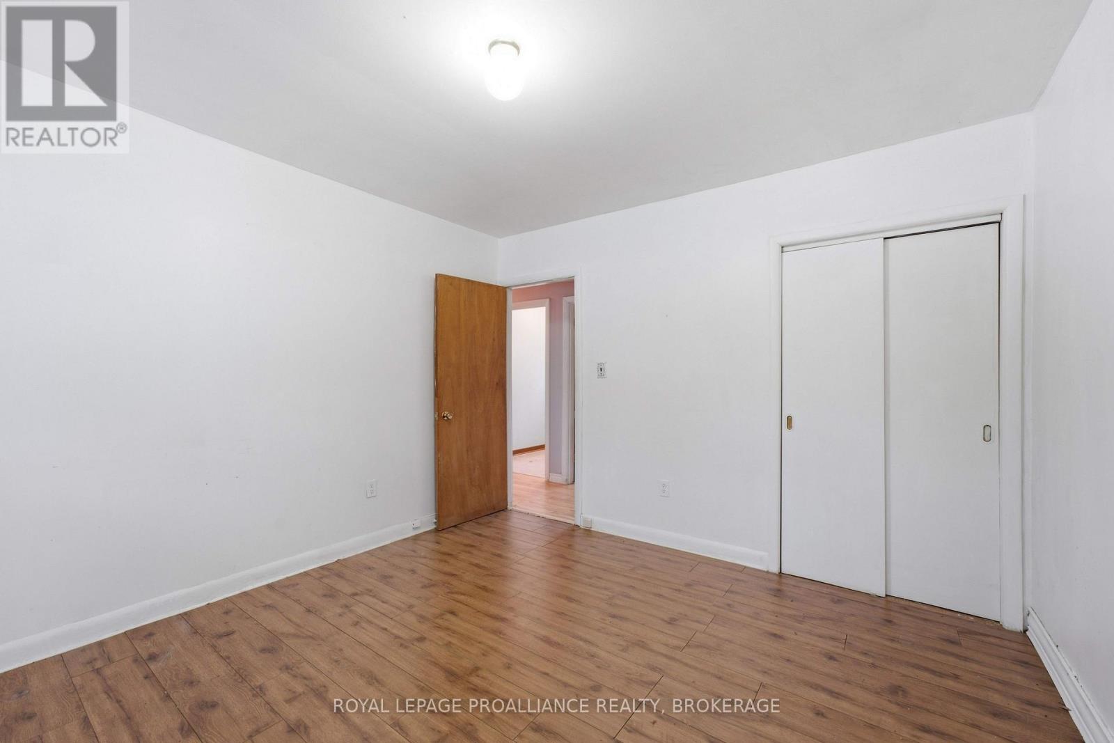 30 ELM STREET - Image 21