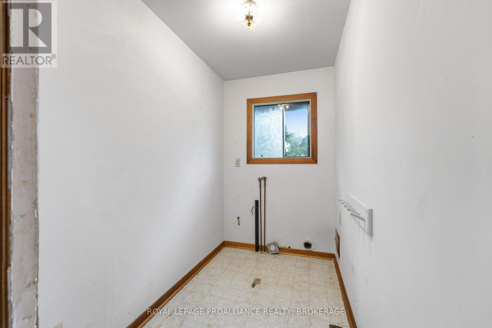 30 ELM STREET - 22