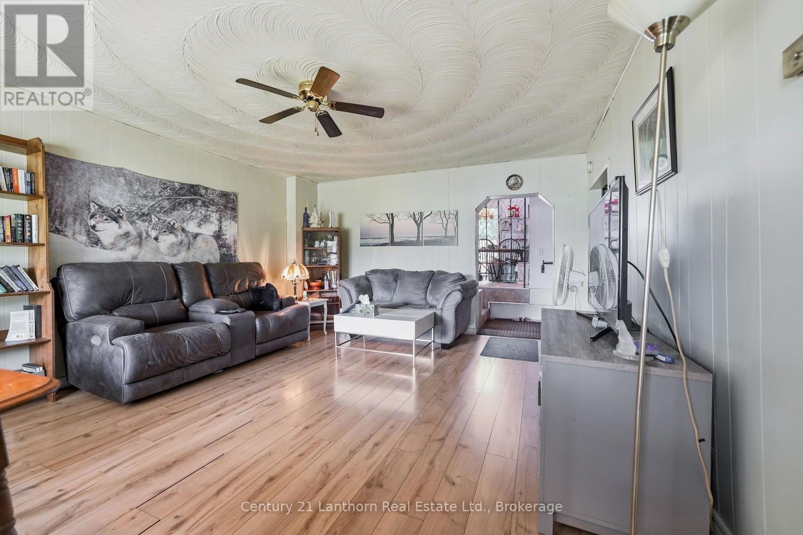1504 VANDERWATER ROAD - 7