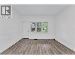 4pc Bathroom - 418 Caron Avenue, Windsor, ON N9A5B4 Photo 7