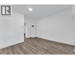 4pc Bathroom - 418 Caron Avenue, Windsor, ON N9A5B4 Photo 8