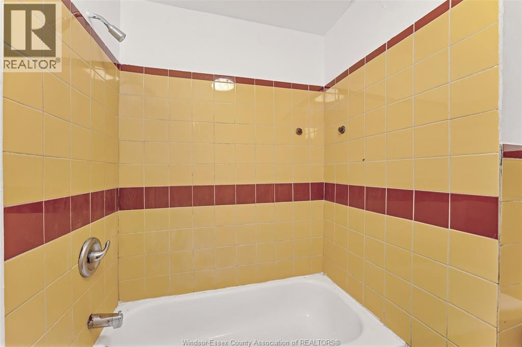 418 CARON AVENUE - Image 14
