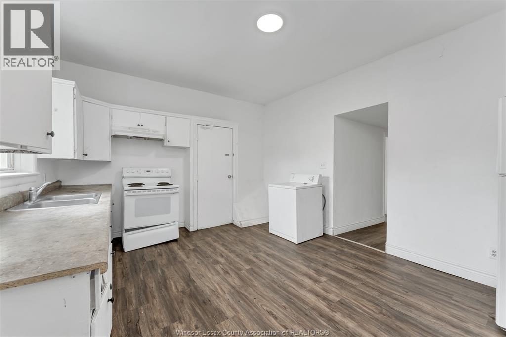 418 CARON AVENUE - Image 10