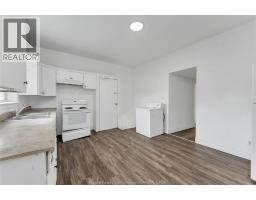 Kitchen - 418 Caron Avenue, Windsor, ON N9A5B4 Photo 10