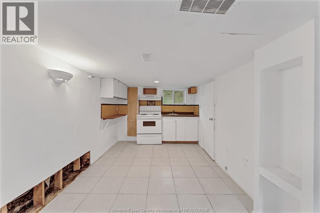 418 CARON AVENUE - Image 21