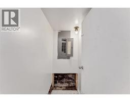 Bedroom - 418 Caron Avenue, Windsor, ON N9A5B4 Photo 17