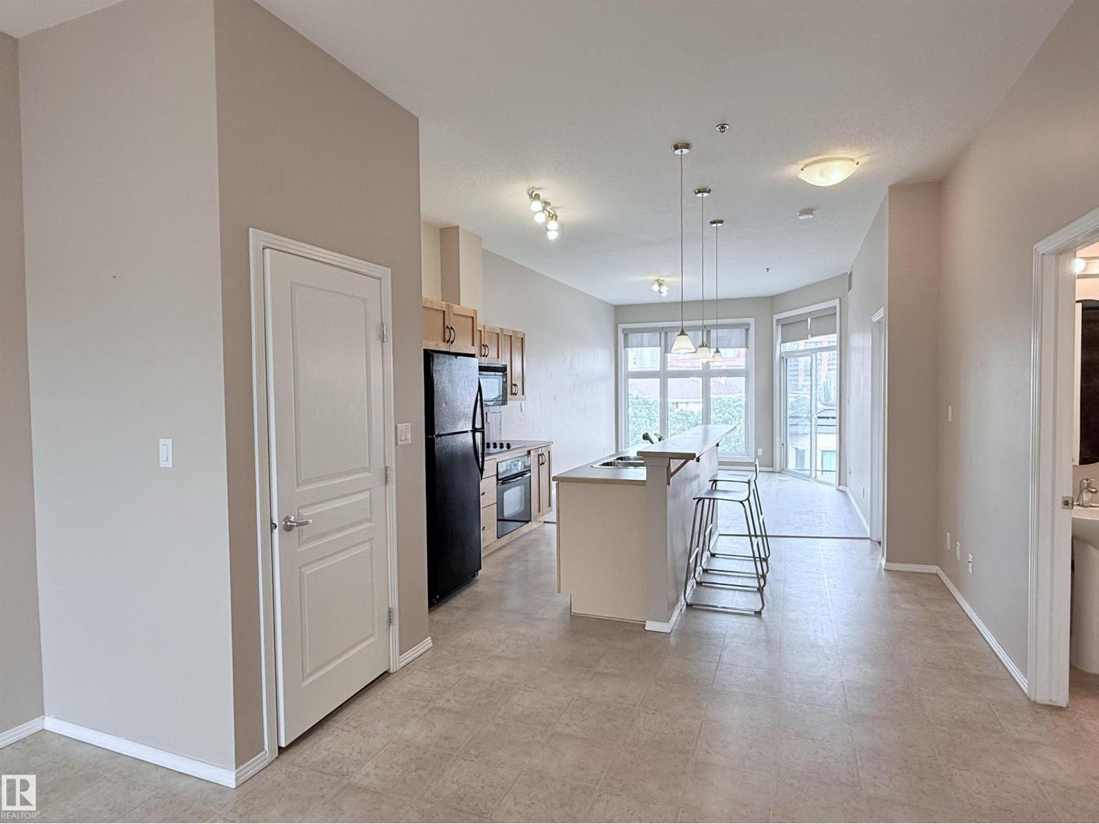 #513 10147 112 ST NW - 4