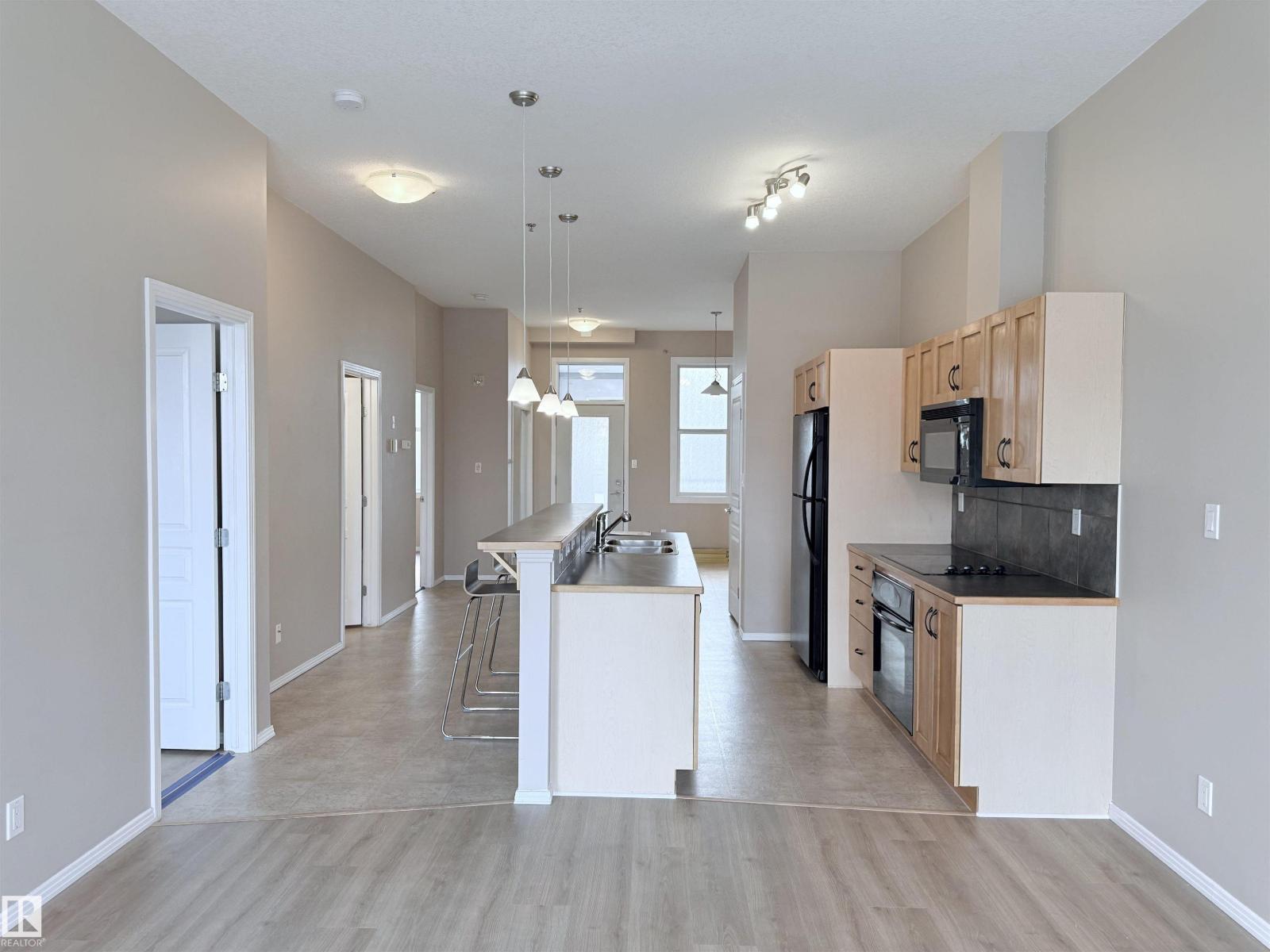 #513 10147 112 ST NW - 21