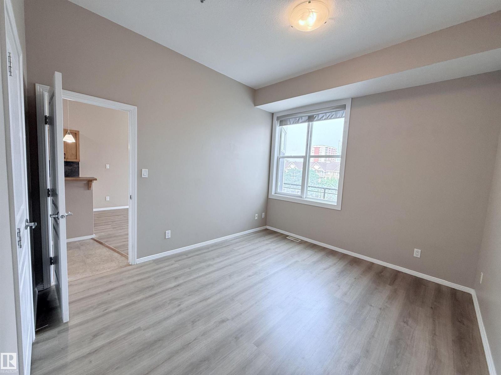 #513 10147 112 ST NW - 24