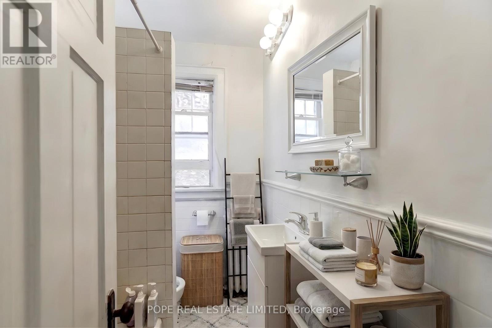 18 EDGEWOOD AVENUE - Image 11