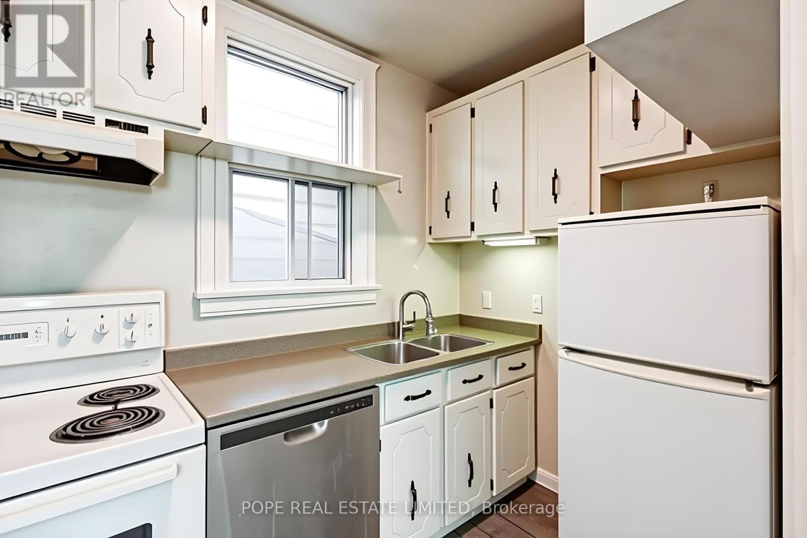 18 EDGEWOOD AVENUE - Image 26