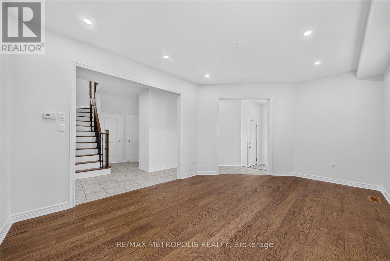 749 BLACK CHERRY DRIVE - Image 9