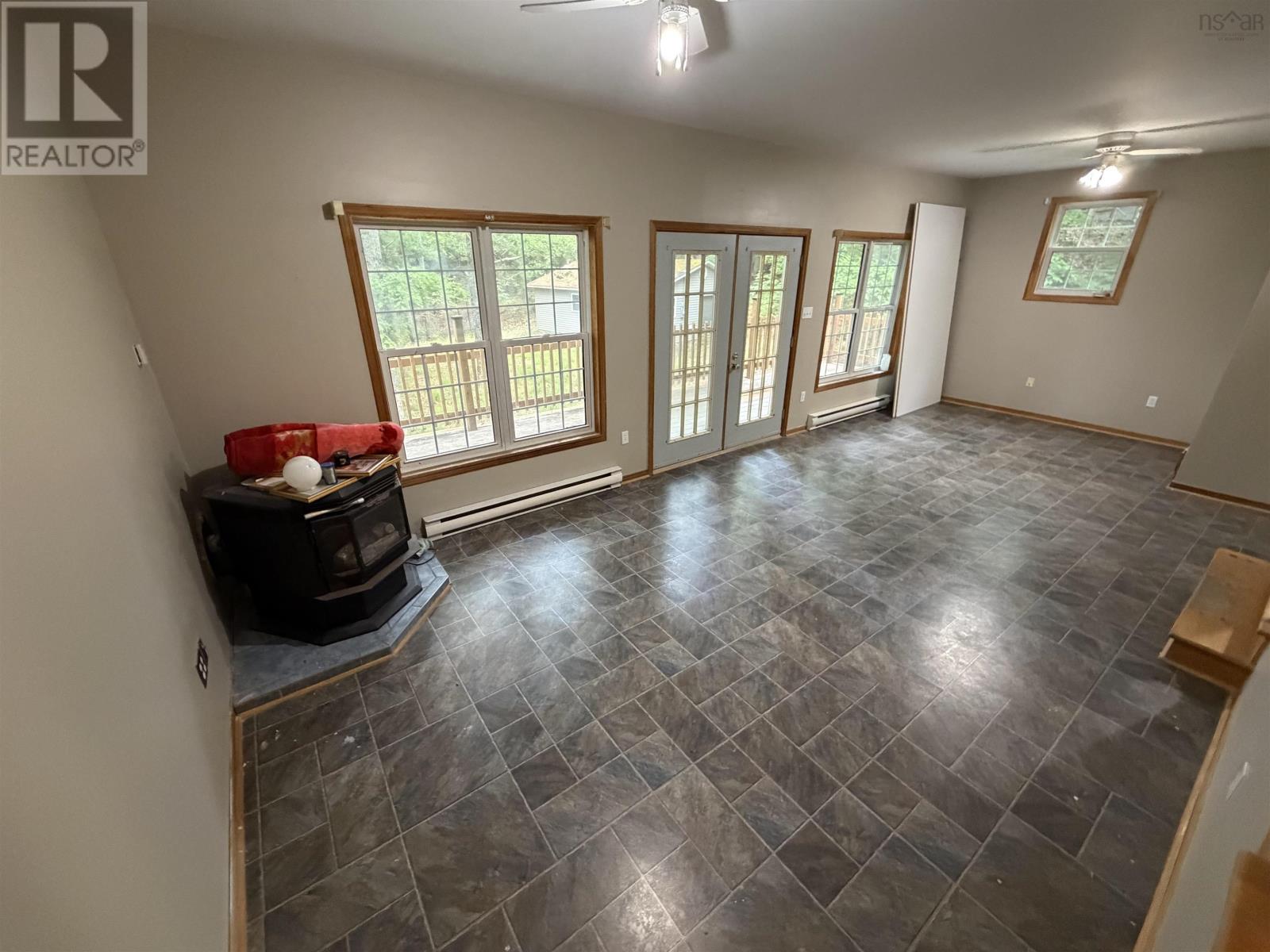 Property 20 of 39 of 71 Audrey Drive