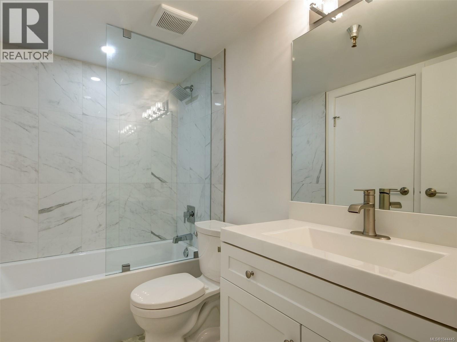 #205 75 Gorge Rd W - 10