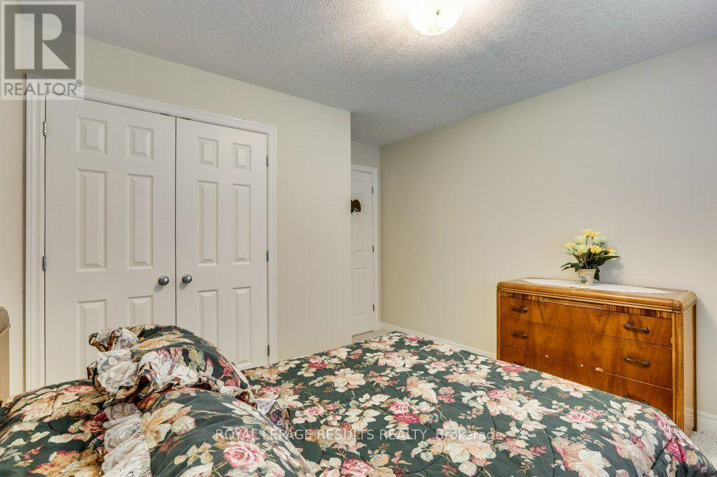 126 GLENDALE DRIVE - 21