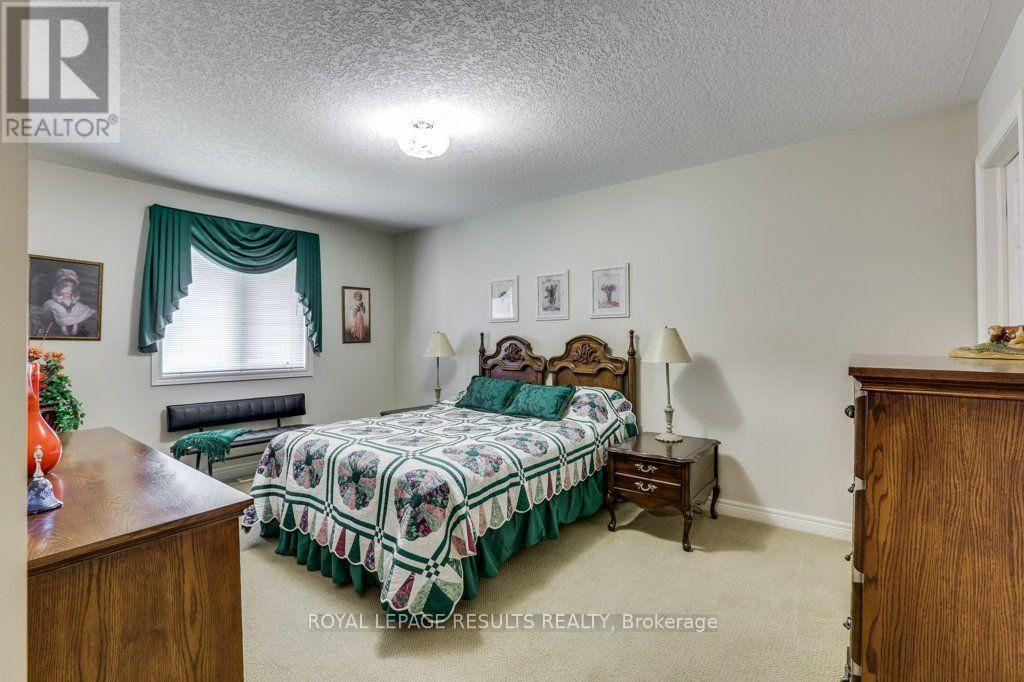126 GLENDALE DRIVE - 23