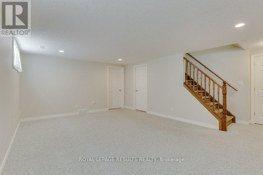 126 GLENDALE DRIVE - Image 32