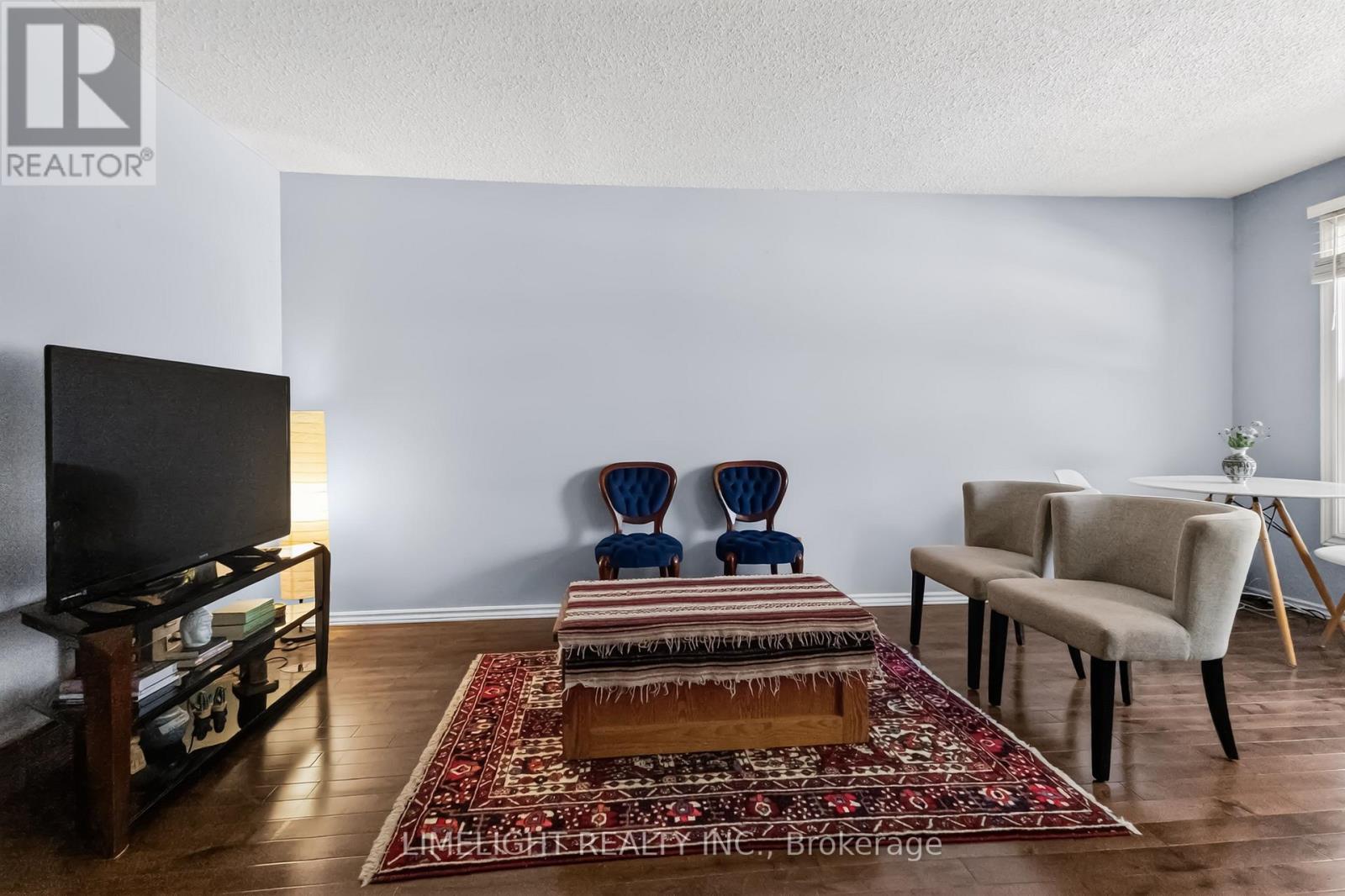 #12 1250 JALNA BOULEVARD - 6