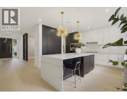 919 E 4th Street, North Vancouver, BC V7L1K3 Photo 13