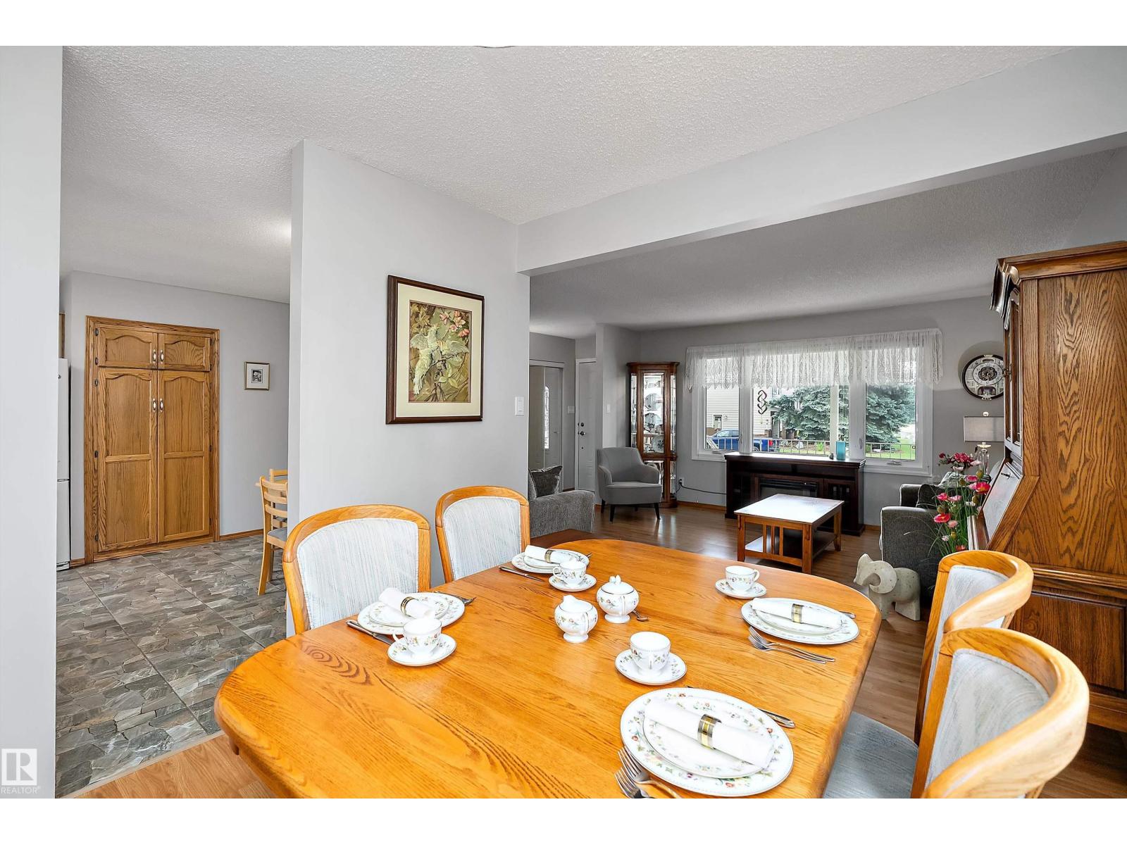 10972 35 AV NW - 12