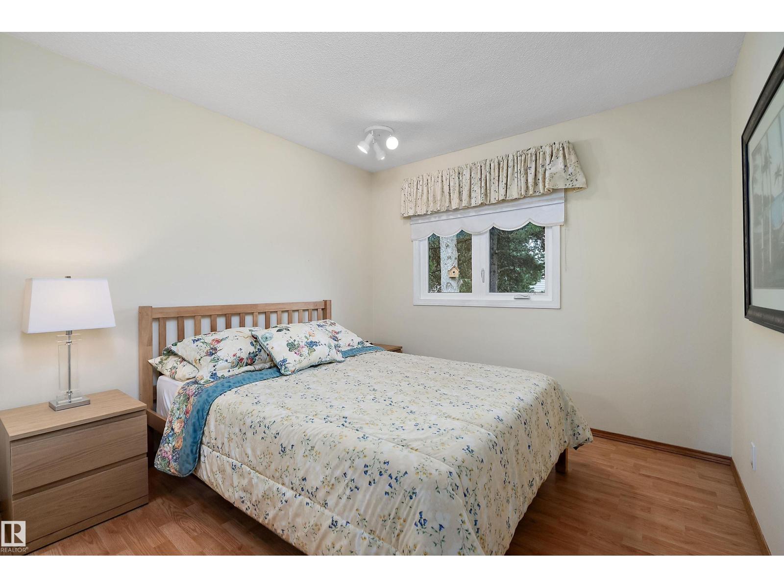 10972 35 AV NW - Image 20