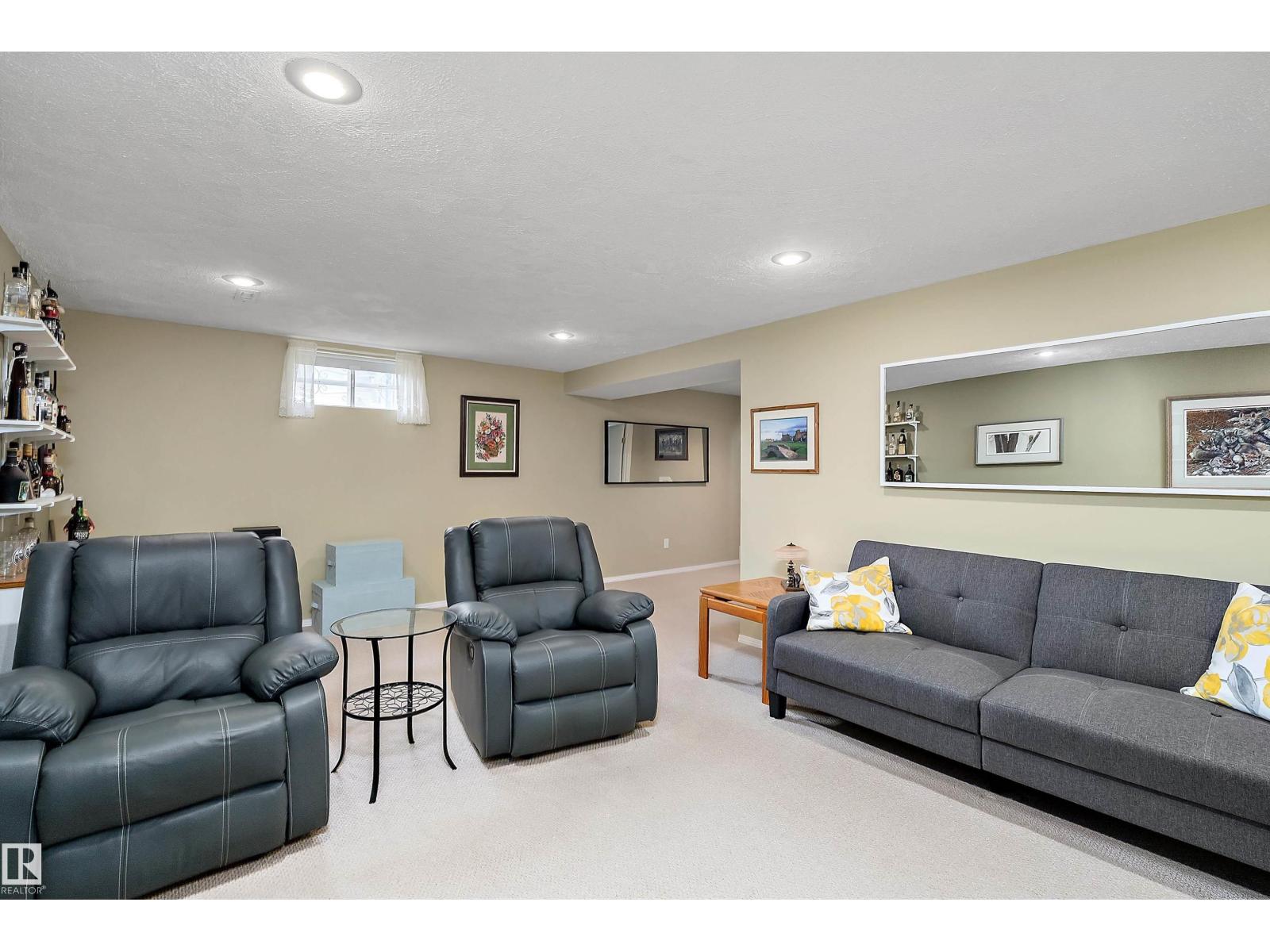 10972 35 AV NW - 31