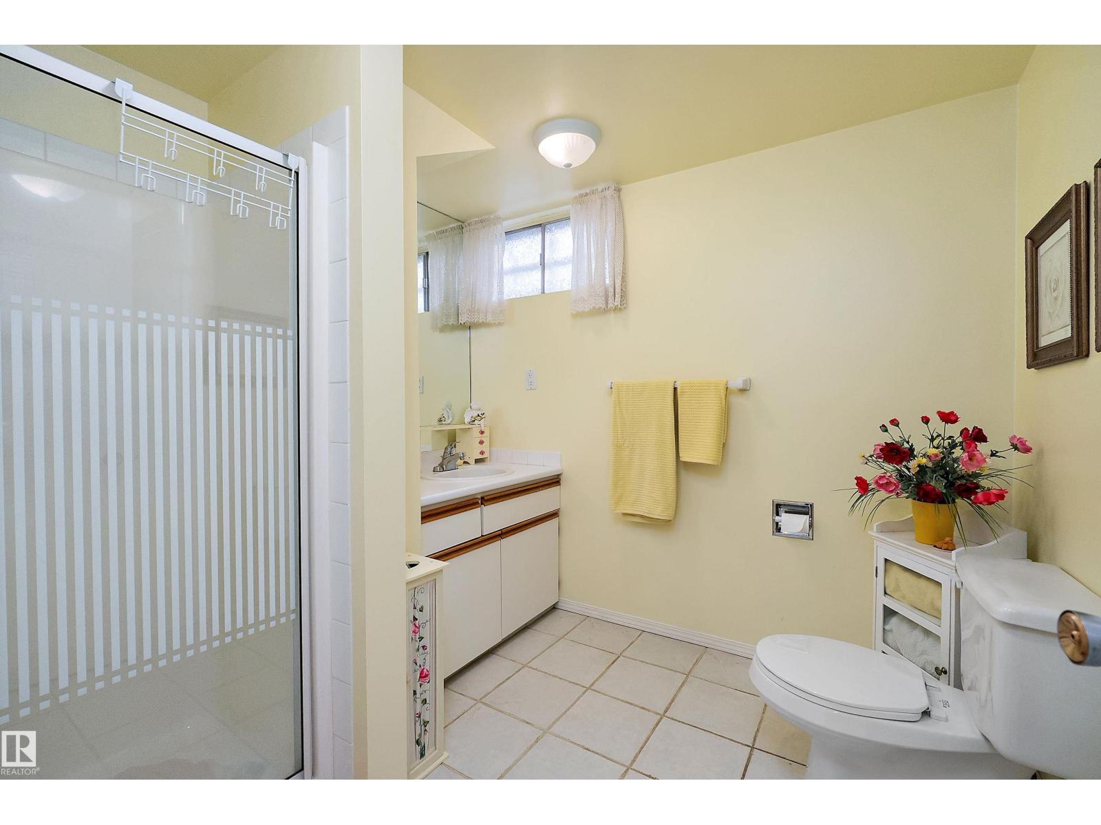 10972 35 AV NW - 35