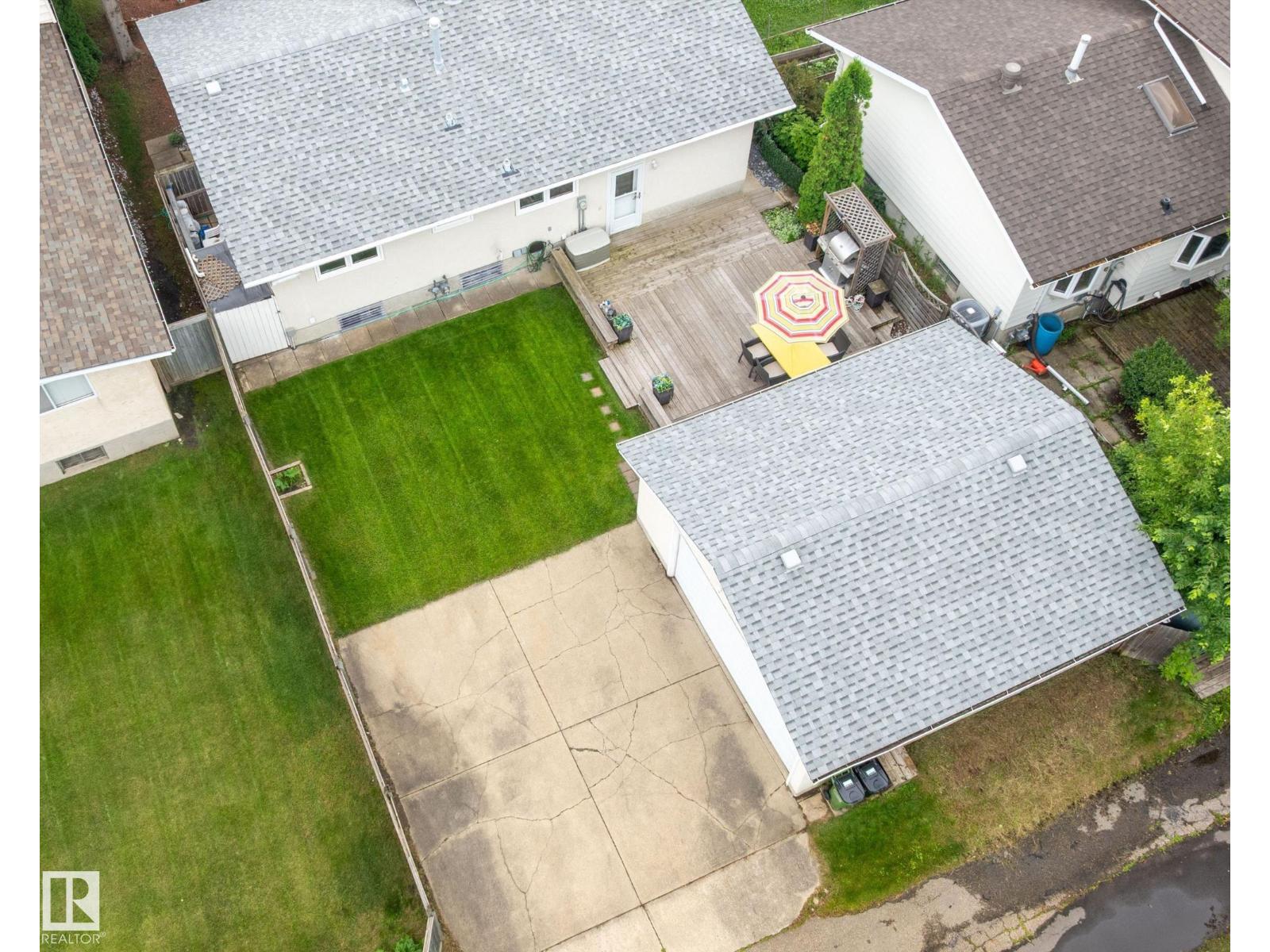 10972 35 AV NW - Image 63