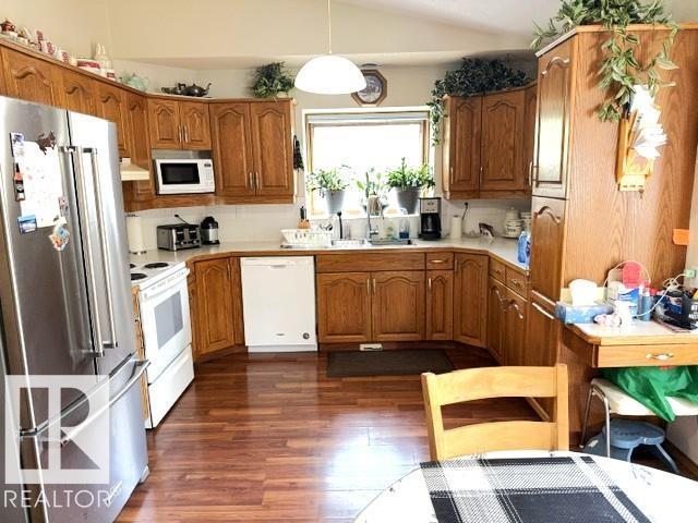 212 WEST Liberty Crescent - Photo 12