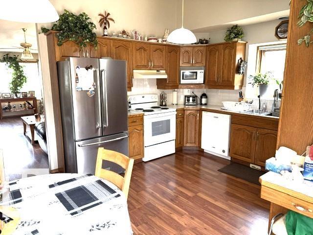 212 WEST Liberty Crescent - Photo 13