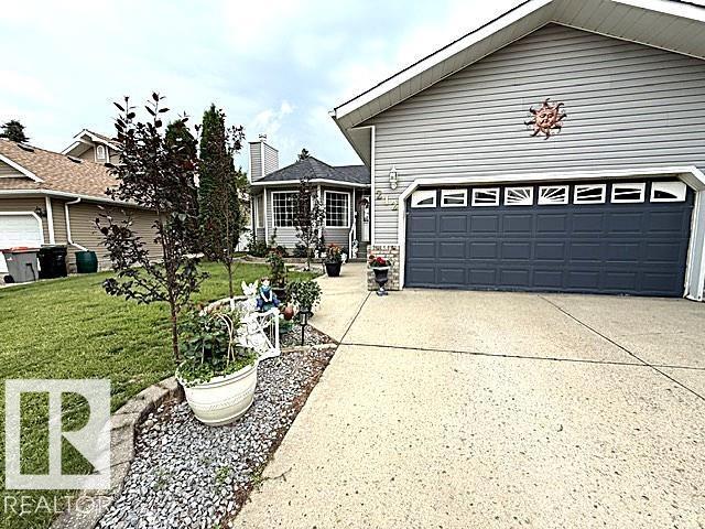 212 WEST Liberty Crescent