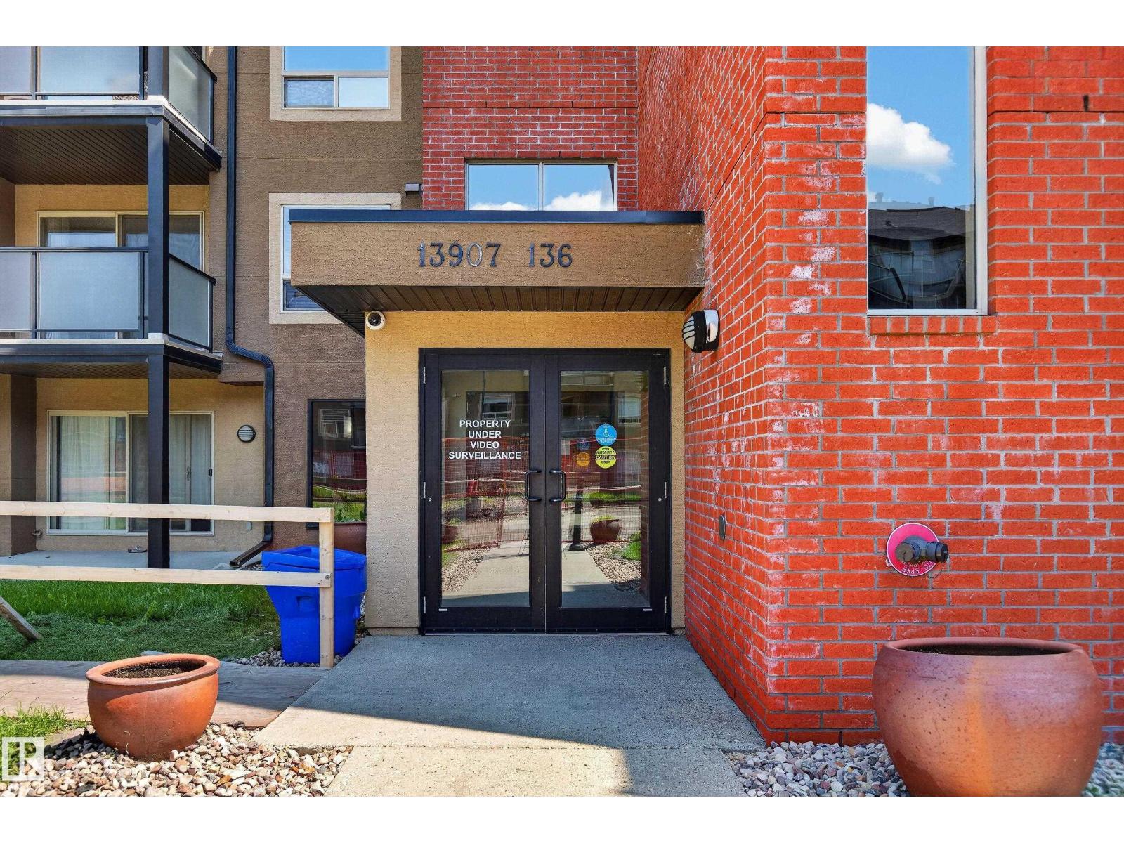 #104 13907 136 ST NW - 2