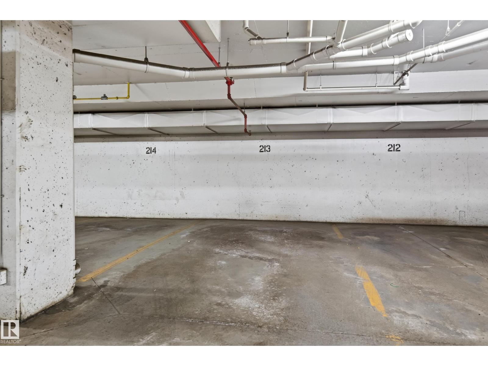 #104 13907 136 ST NW - 24