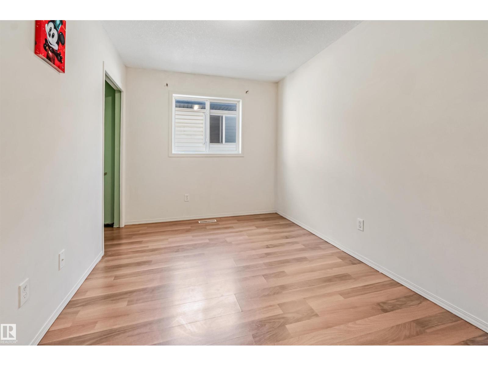 16737 116 ST NW - 12