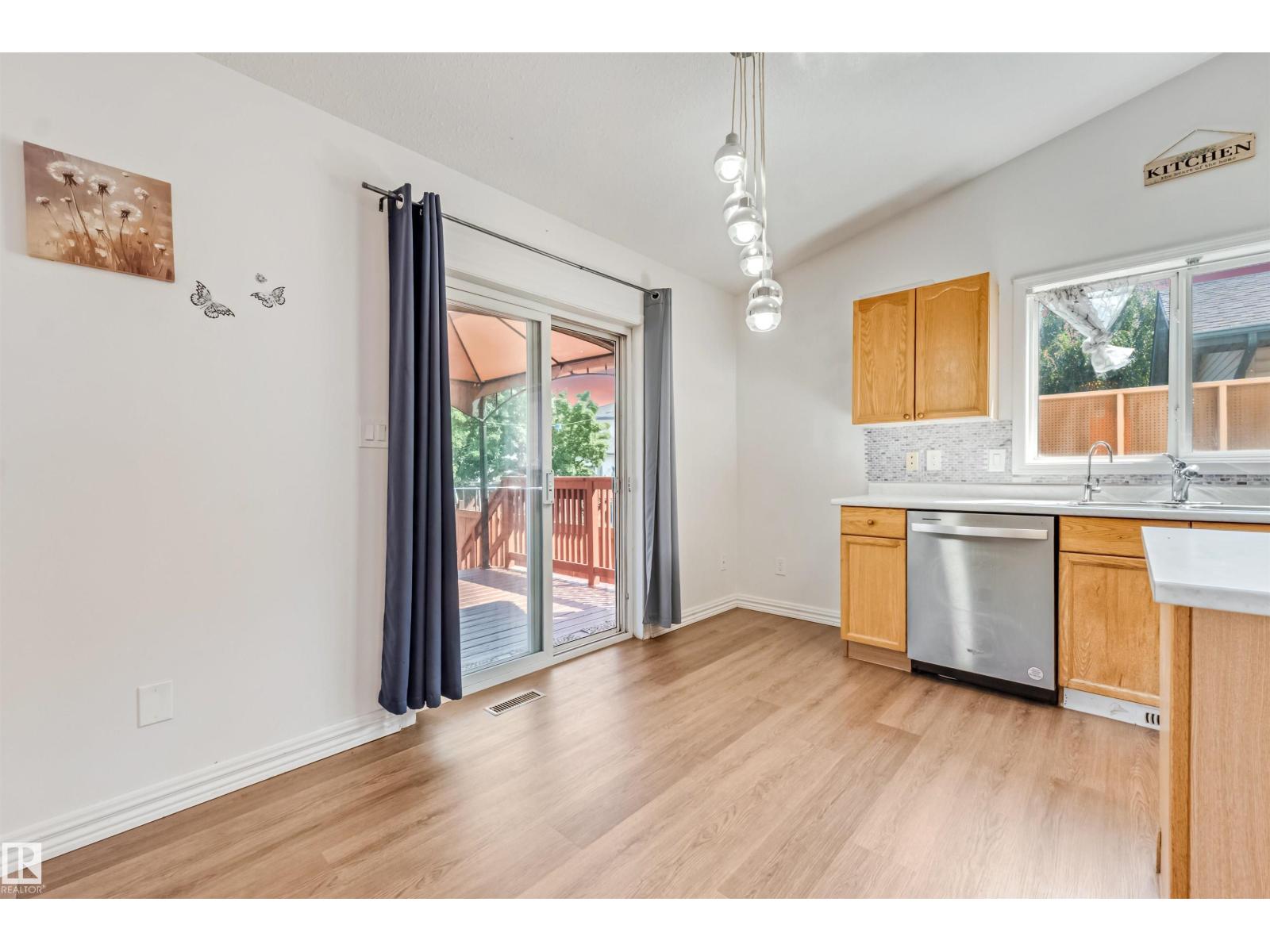 16737 116 ST NW - 18
