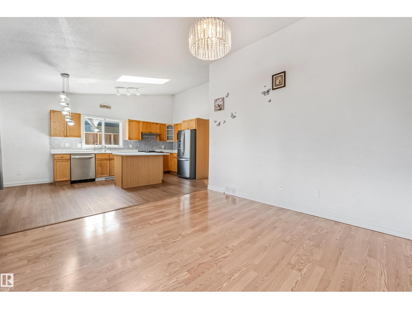 16737 116 ST NW - 22