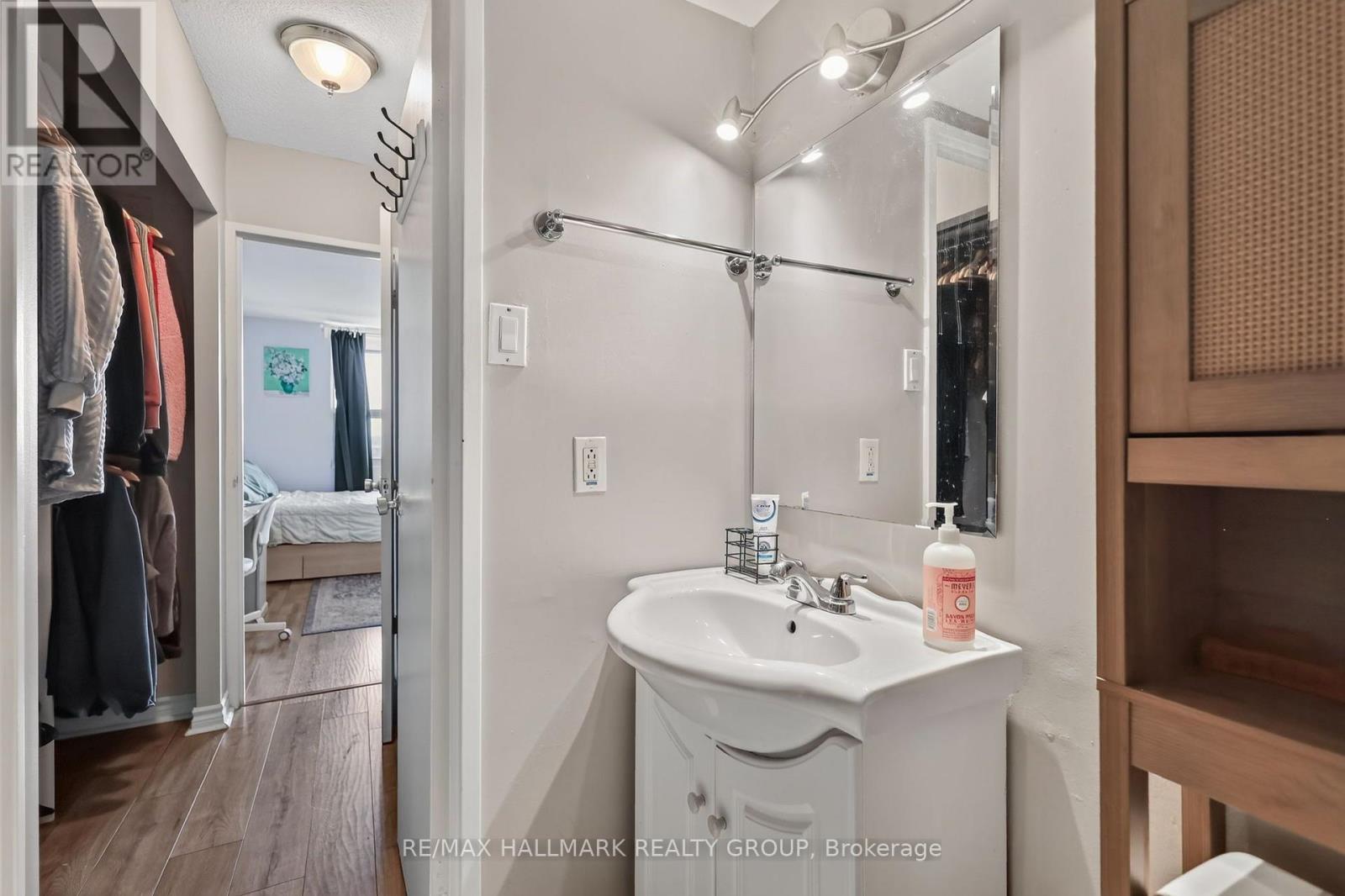 3 Bed, 2 Bath Apartment for Rent in Ottawa – 703 – 1380 PRINCE OF WALES DRIVE, Ottawa – MLS# X13621572 - Image 21