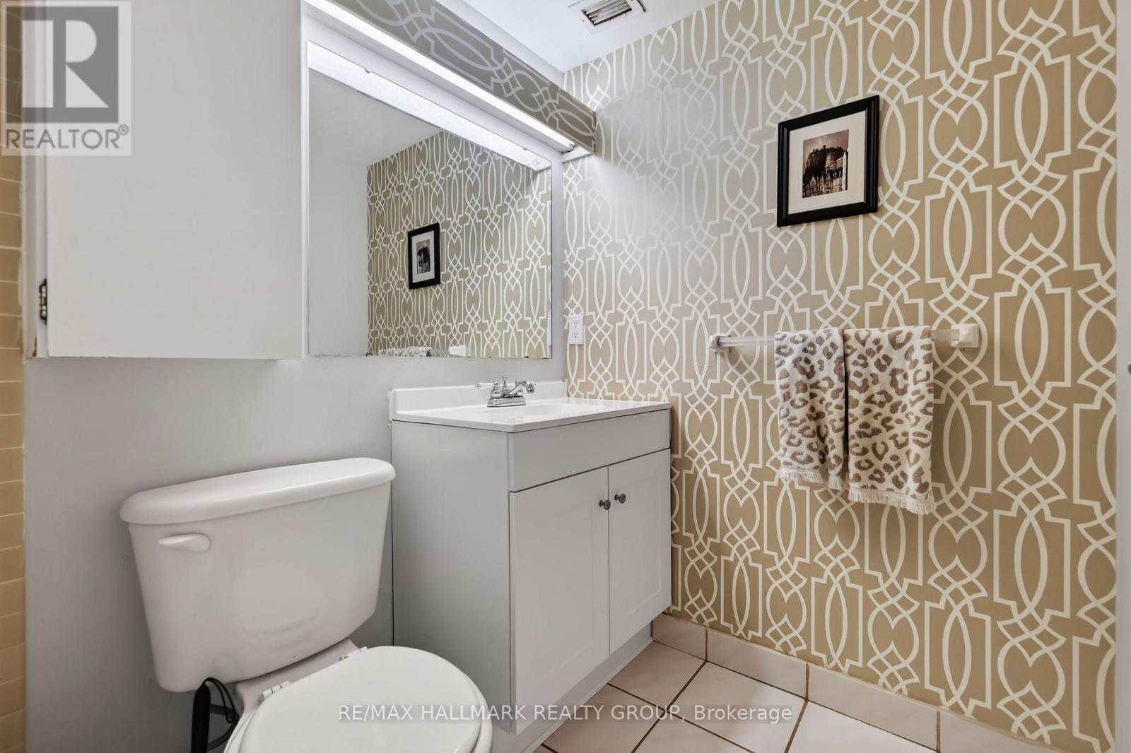3 Bed, 2 Bath Apartment for Rent in Ottawa – 703 – 1380 PRINCE OF WALES DRIVE, Ottawa – MLS# X13621572 - Image 27