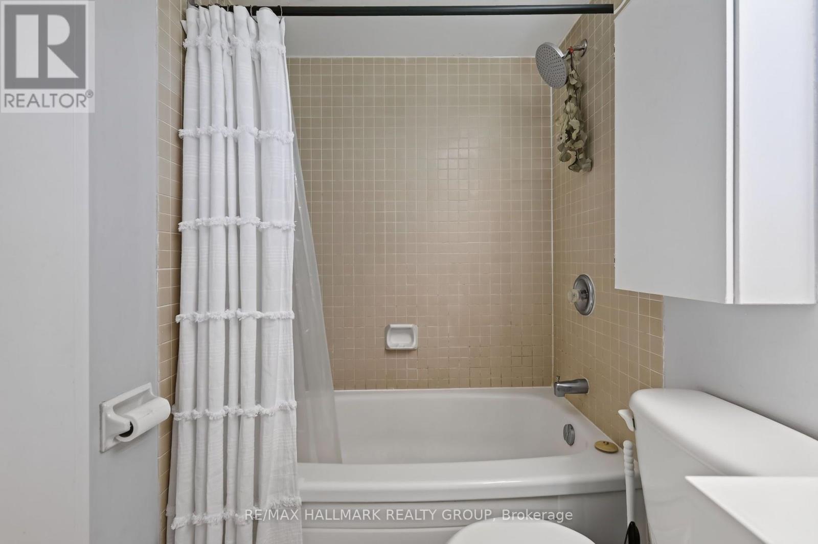 3 Bed, 2 Bath Apartment for Rent in Ottawa – 703 – 1380 PRINCE OF WALES DRIVE, Ottawa – MLS# X13621572 - Image 28