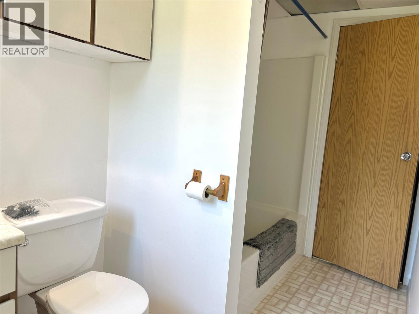 1730 Thompson Avenue - 30
