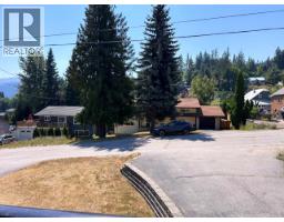 1730 Thompson Avenue, Rossland, BC V0G1Y0 Photo 17