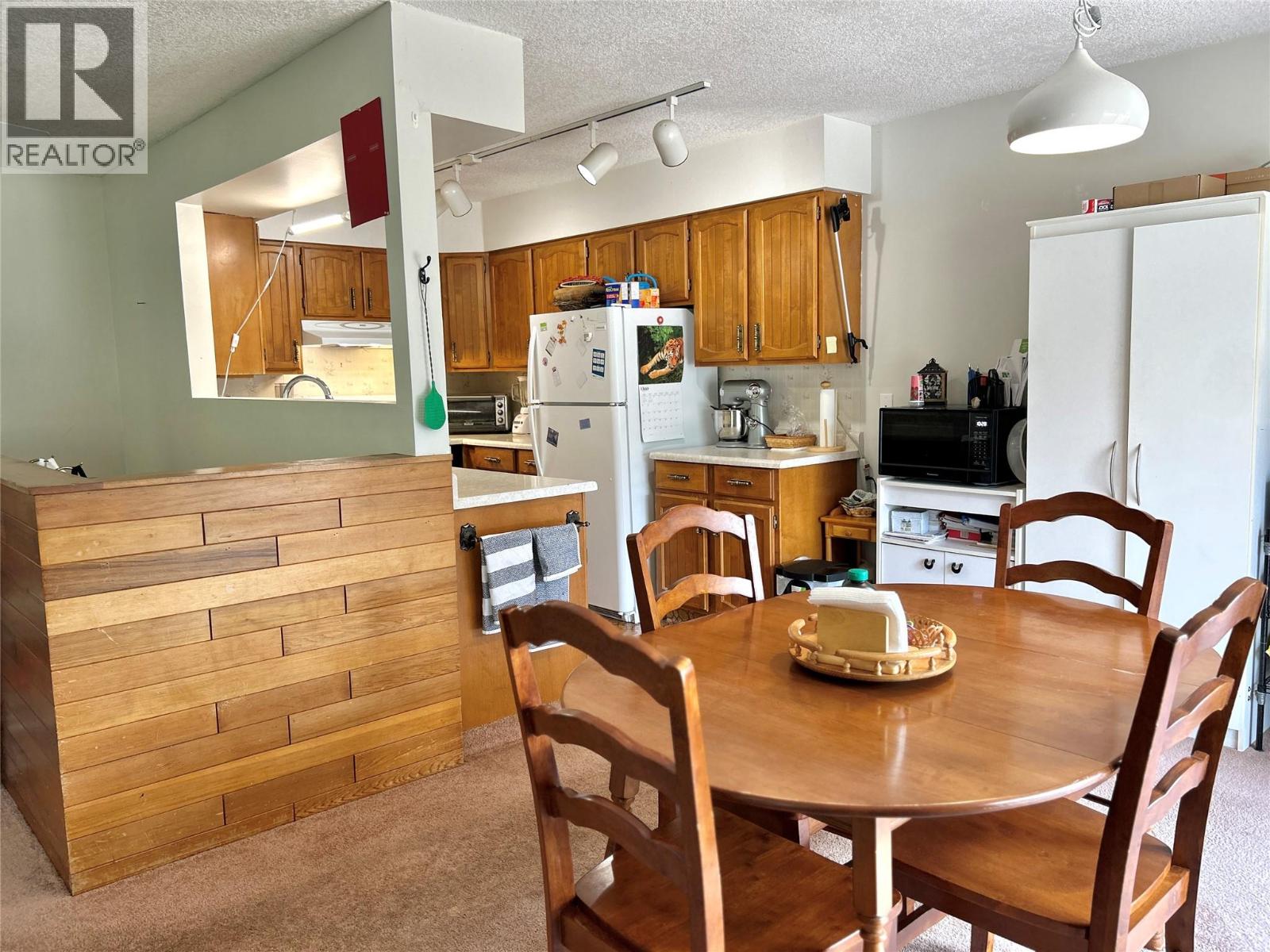 1730 Thompson Avenue - 14