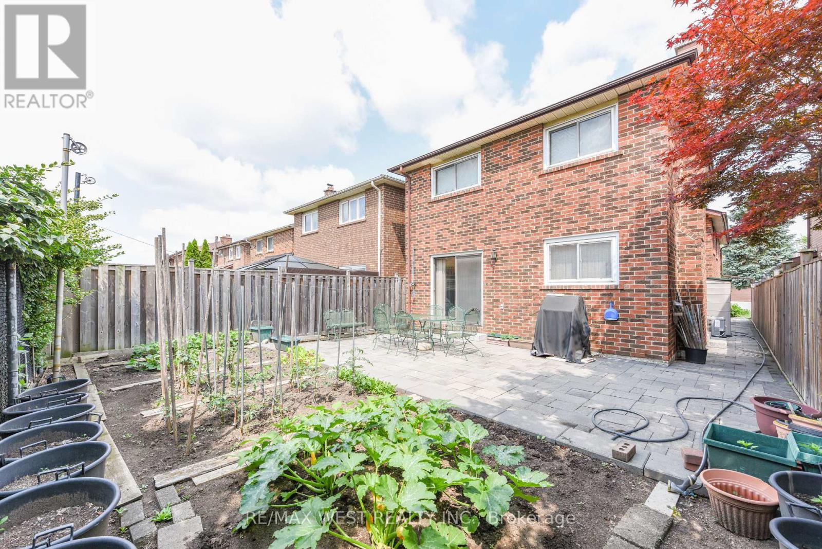 181 MISTY MEADOW DRIVE - 18