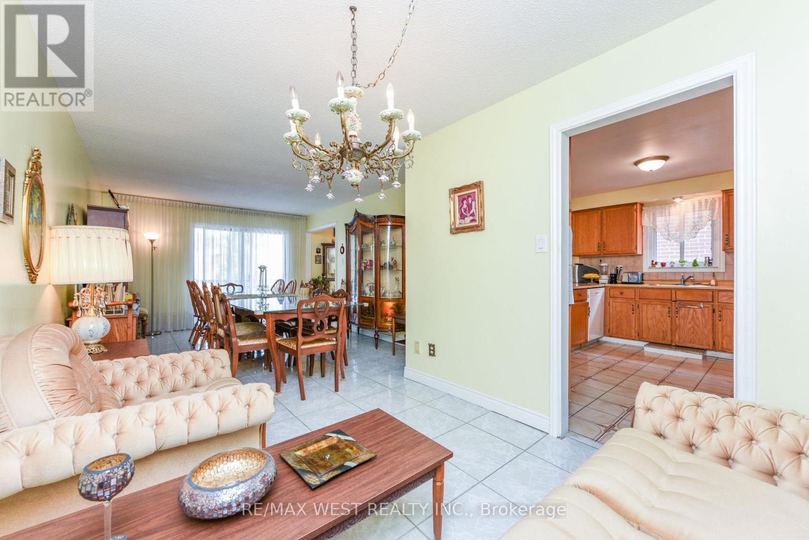 181 MISTY MEADOW DRIVE - 8