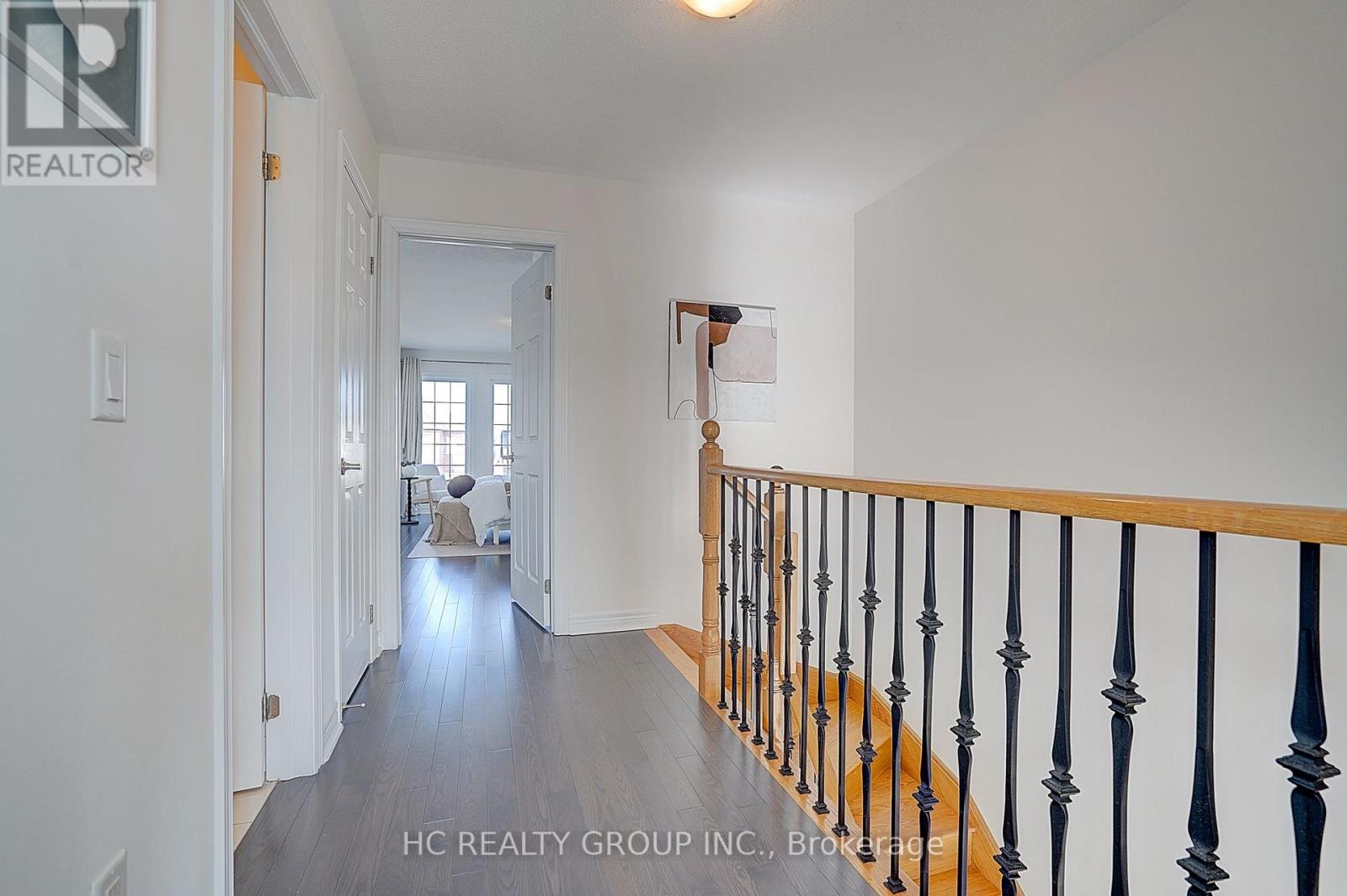 22 TOULOUSE COURT - 32