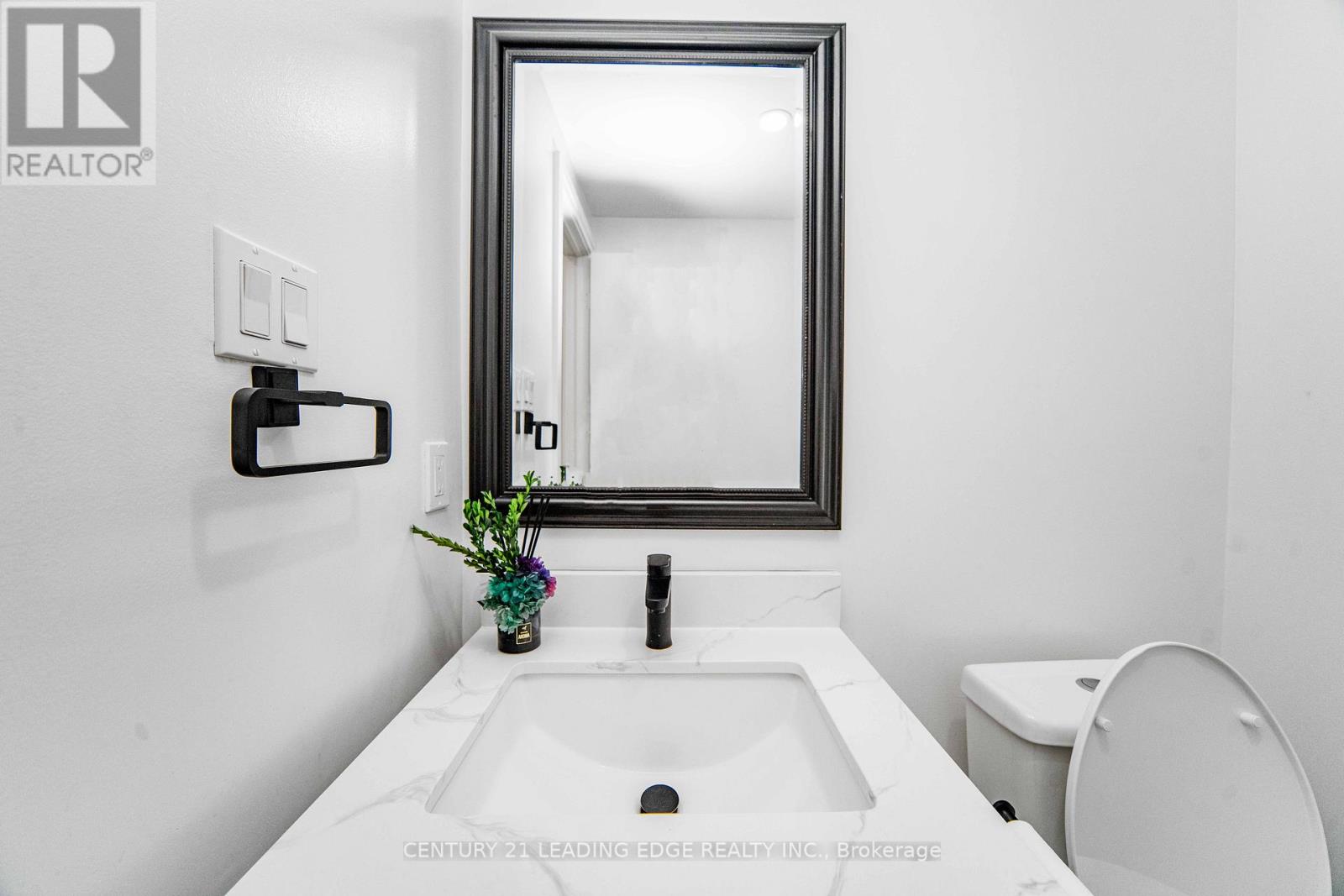 37 LANDSDOWN CRESCENT - 17